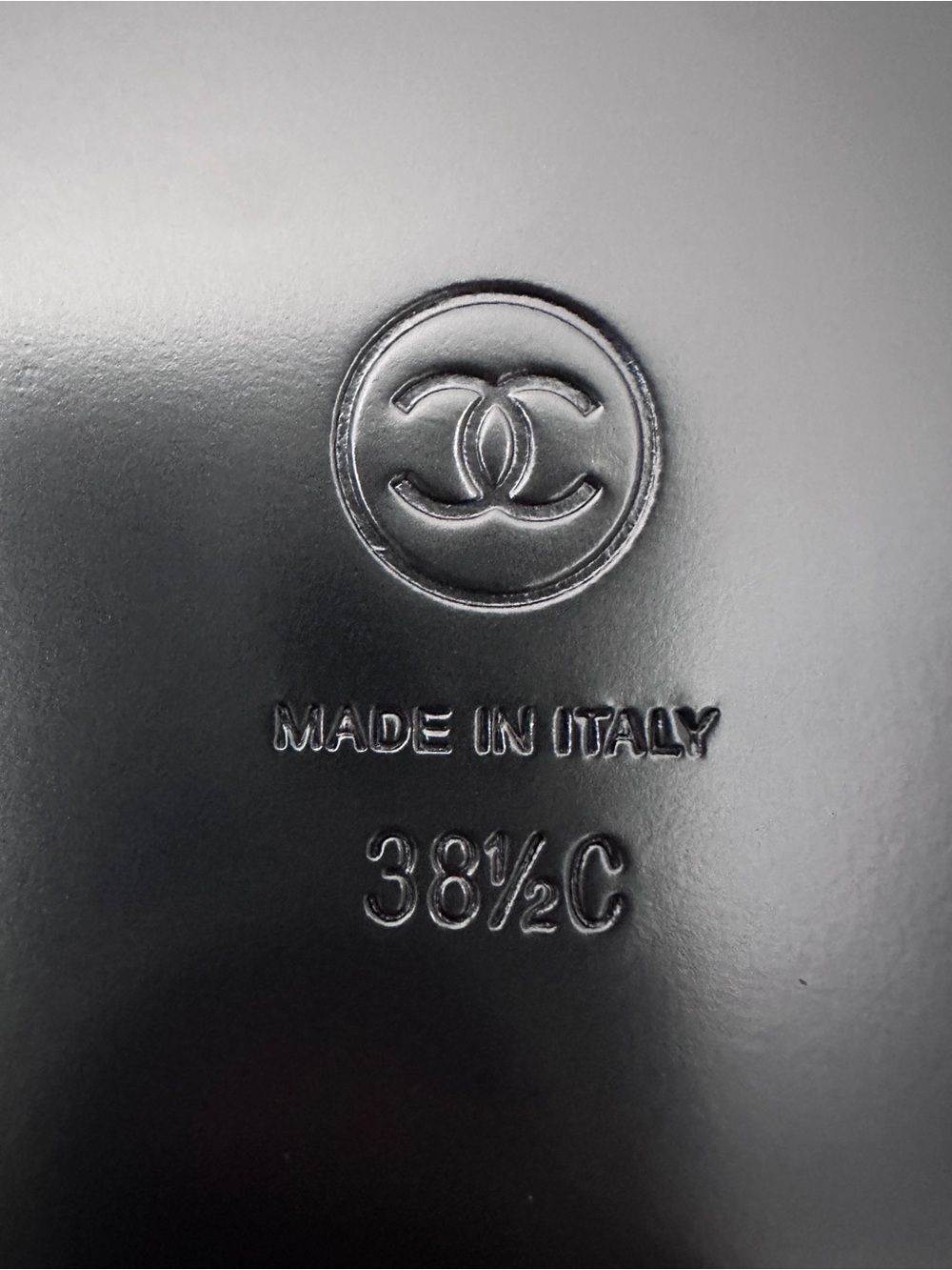 NEW BLAZY Chanel 2026 large CC LOGO BLACK LEATHER DADS SANDALS SIZE 38.5C - Picture 15 of 16